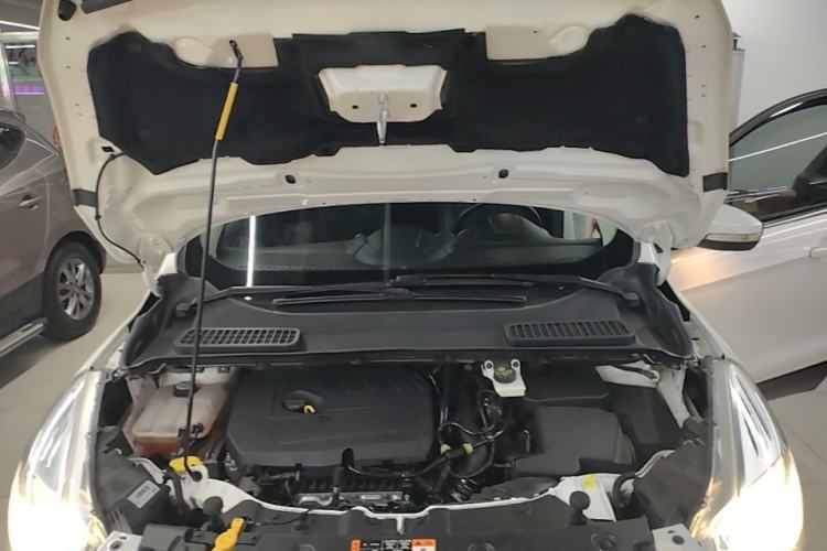 Used Ford Kuga 2015 1.5L GTDi Two-Wheel Drive Fashion Edition Engine Bay