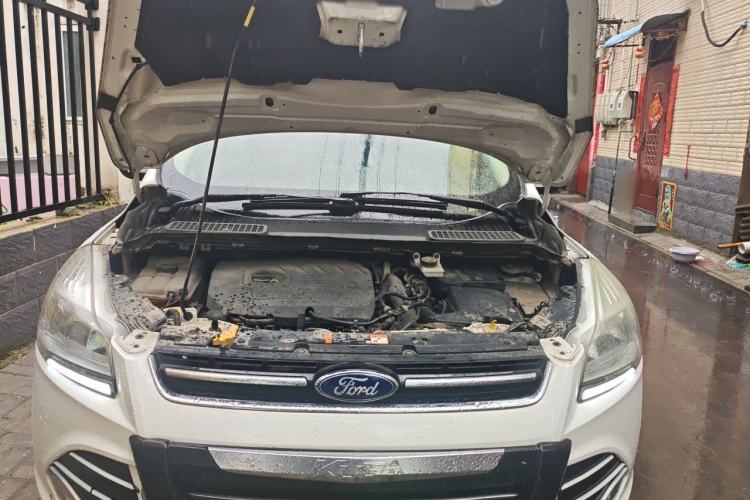 Used Ford Kuga 2015 1.5L GTDi Two-Wheel-Drive Comfort Model Engine Bay
