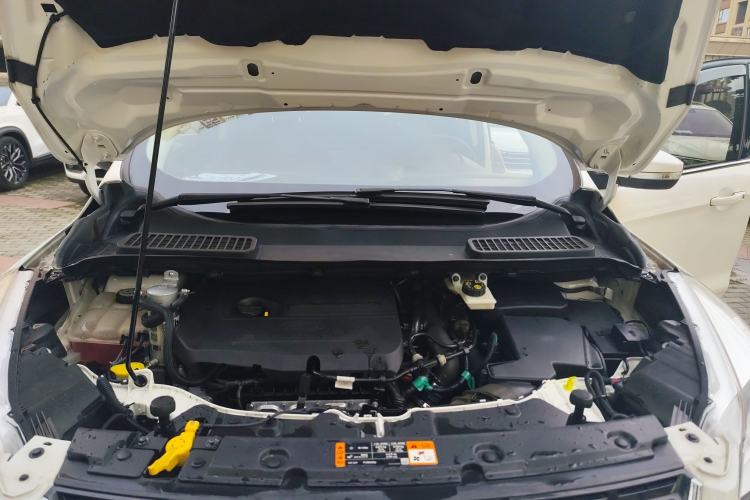 Used Ford Kuga 2015 1.5L GTDi Two-Wheel Drive Fashion Edition Engine Bay