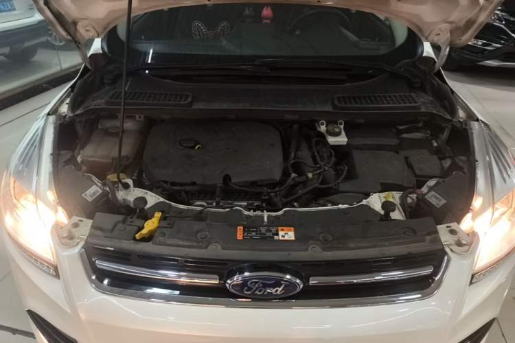 Used Ford Kuga 2015 1.5L GTDi Two-Wheel-Drive Comfort Model Engine Bay