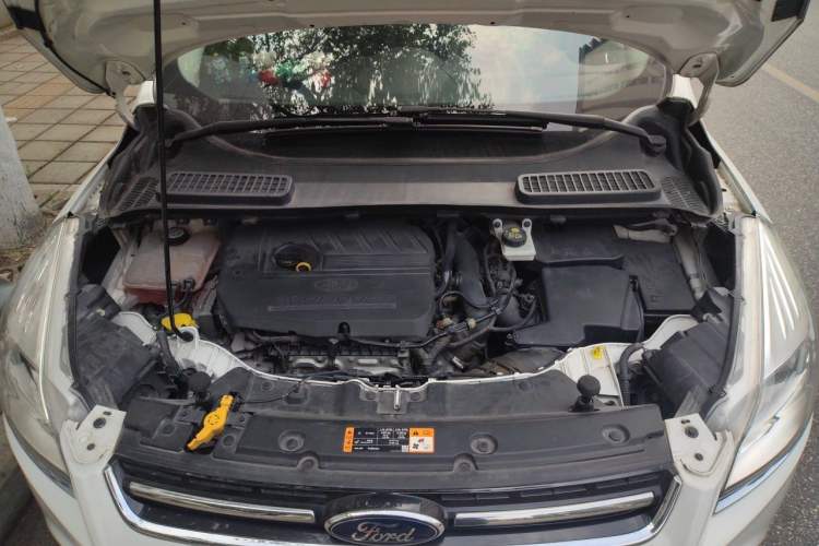 Used Ford Kuga 2015 1.5L GTDi Two-Wheel Drive Fashion Edition Engine Bay