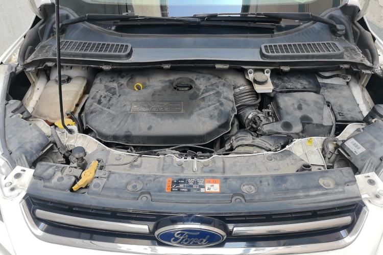 Used Ford Kuga 2015 2.0L GTDi Four-Wheel Drive Elite Model Engine Bay
