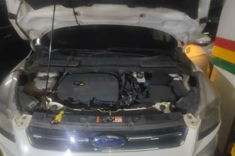 Used Ford Kuga 2015 1.5L GTDi Two-Wheel Drive Fashion Edition Engine Bay