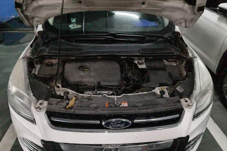 Used Ford Kuga 2015 1.5L GTDi Four-Wheel-Drive Elite Model Engine Bay