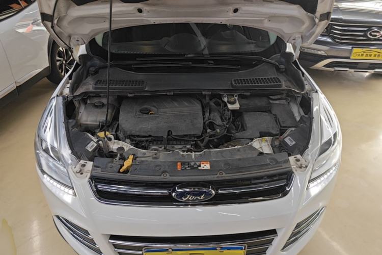 Used Ford Kuga 2015 1.5L GTDi Two-Wheel Drive Fashion Edition Engine Bay