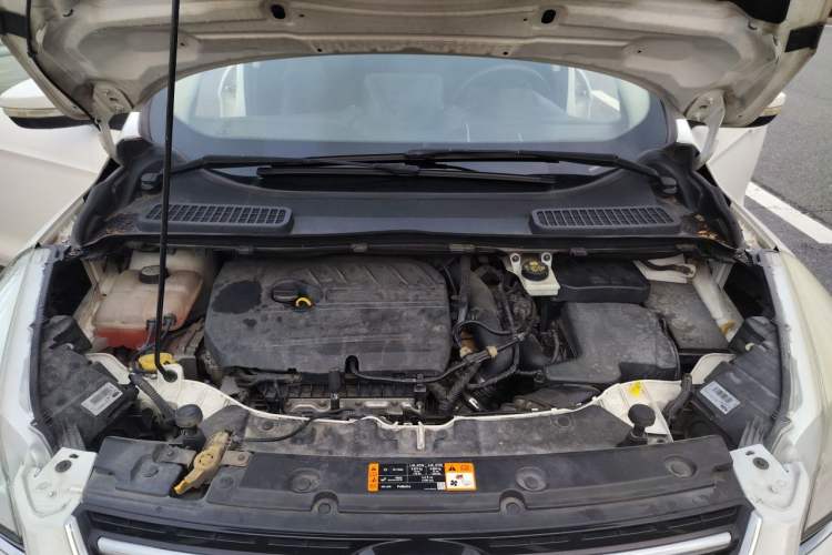 Used Ford Kuga 2015 1.5L GTDi Two-Wheel Drive Fashion Edition Engine Bay