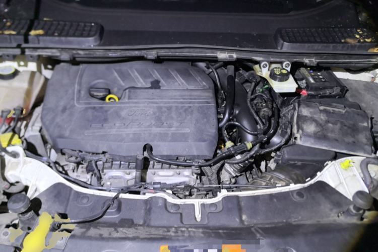 Used Ford Kuga 2015 1.5L GTDi Two-Wheel-Drive Comfort Model Engine Bay