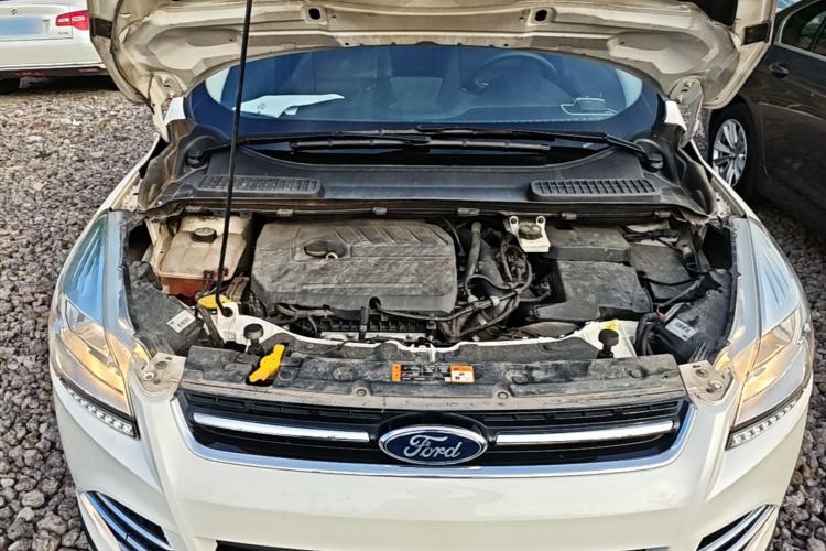 Used Ford Kuga 2015 1.5L GTDi Four-Wheel-Drive Elite Model Engine Bay