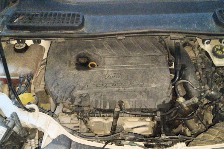 Used Ford Kuga 2015 1.5L GTDi Two-Wheel Drive Fashion Edition Engine Bay