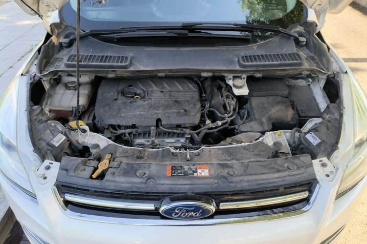 Used Ford Kuga 2015 1.5L GTDi Four-Wheel-Drive Elite Model Engine Bay
