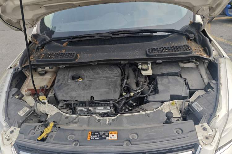 Used Ford Kuga 2015 1.5L GTDi Two-Wheel Drive Fashion Edition Engine Bay