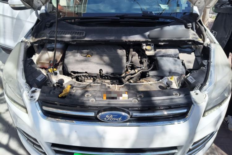 Used Ford Kuga 2015 1.5L GTDi Four-Wheel-Drive Elite Model Engine Bay