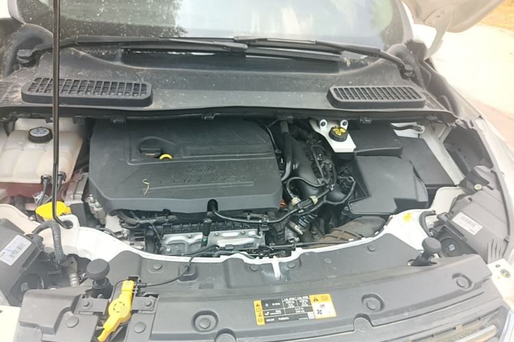 Used Ford Kuga 2015 1.5L GTDi Two-Wheel Drive Fashion Edition Engine Bay