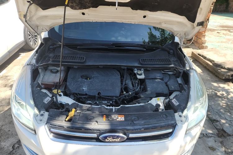 Used Ford Kuga 2015 1.5L GTDi Two-Wheel Drive Fashion Edition Engine Bay