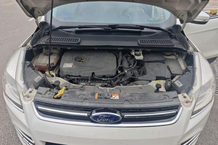 Used Ford Kuga 2015 1.5L GTDi Two-Wheel Drive Fashion Edition Engine Bay