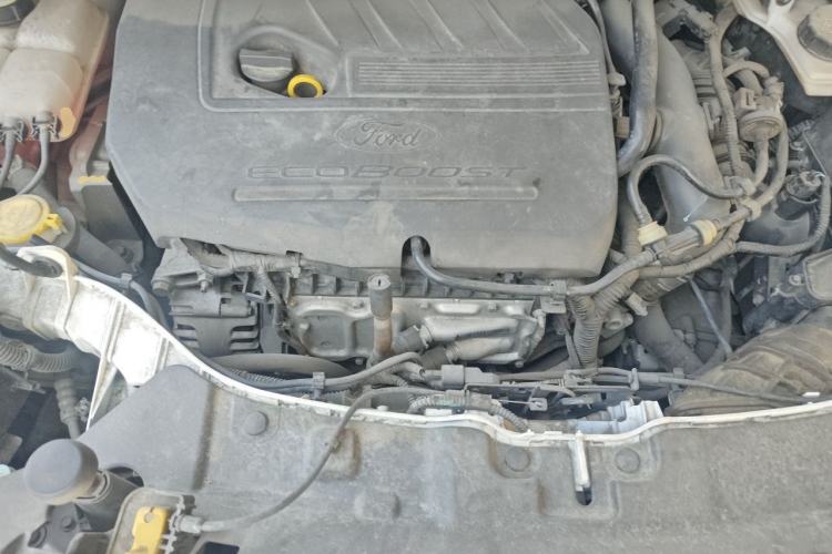 Used Ford Kuga 2015 1.5L GTDi Two-Wheel Drive Fashion Edition Engine Bay
