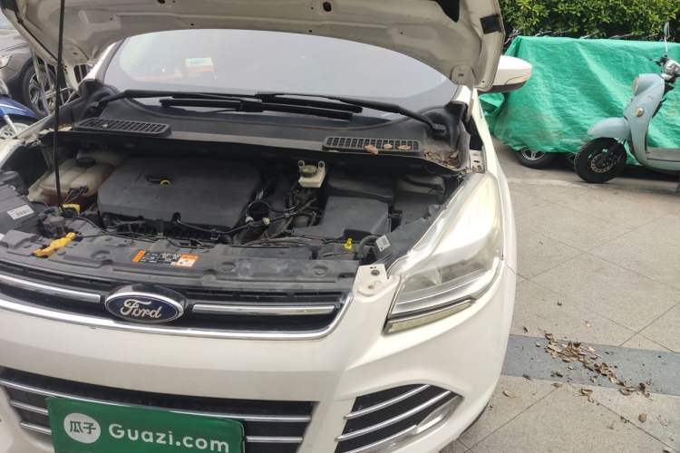 Used Ford Kuga 2015 1.5L GTDi Two-Wheel Drive Fashion Edition Engine Bay Left