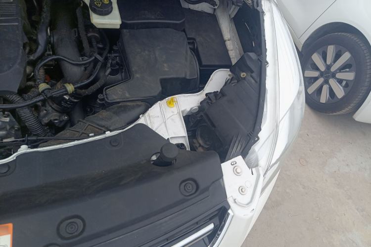 Used Ford Kuga 2015 1.5L GTDi Two-Wheel Drive Fashion Edition Engine Bay Left
