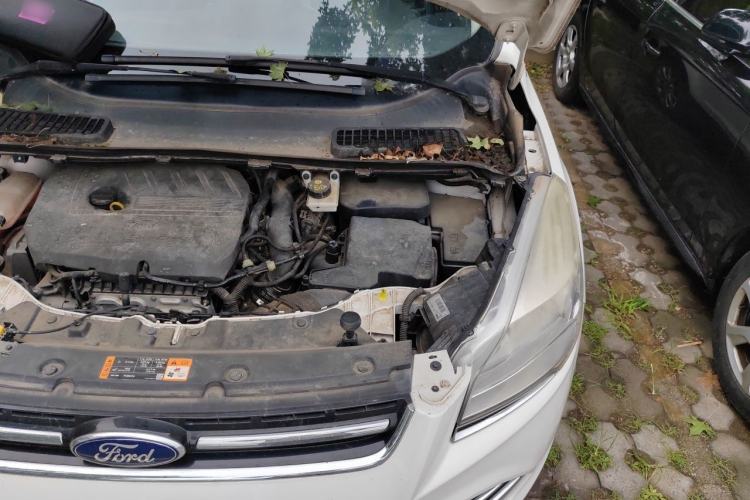 Used Ford Kuga 2015 1.5L GTDi Two-Wheel Drive Fashion Edition Engine Bay Left