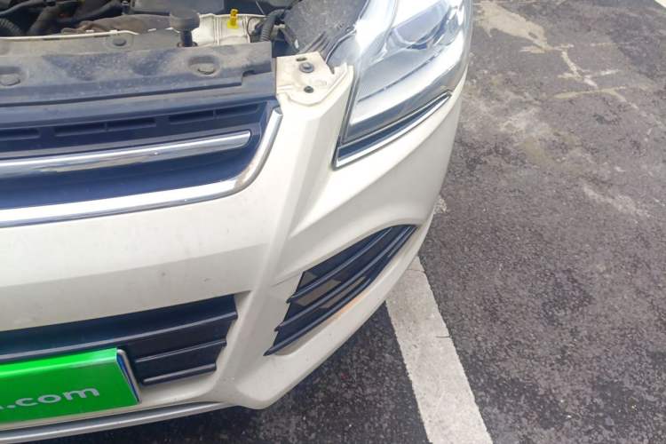 Used Ford Kuga 2015 1.5L GTDi Two-Wheel-Drive Comfort Model Engine Bay Left