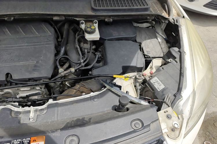 Used Ford Kuga 2015 1.5L GTDi Two-Wheel Drive Fashion Edition Engine Bay Left