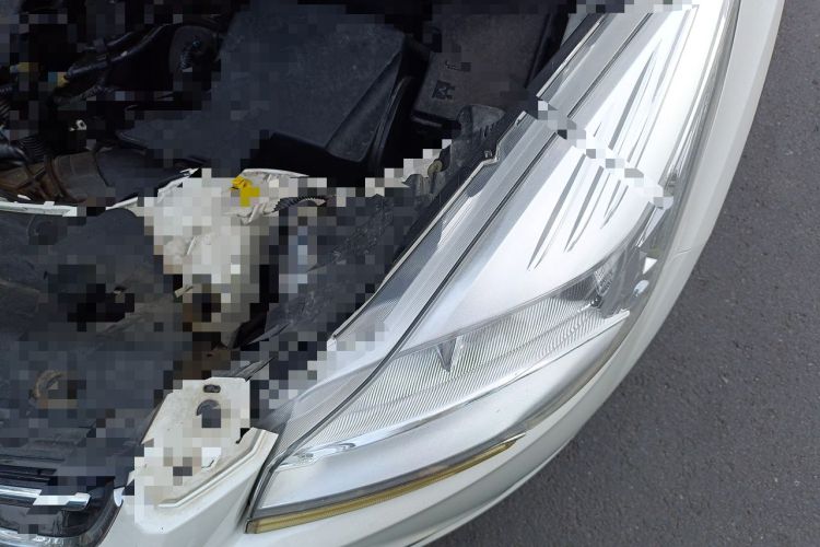 Used Ford Kuga 2015 1.5L GTDi Two-Wheel Drive Fashion Edition Engine Bay Left