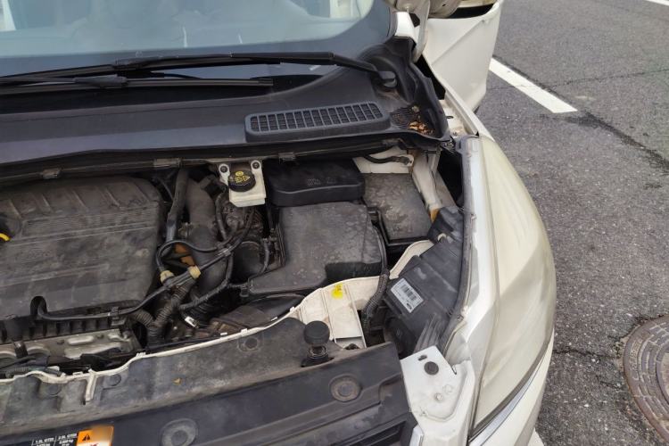 Used Ford Kuga 2015 1.5L GTDi Two-Wheel Drive Fashion Edition Engine Bay Left