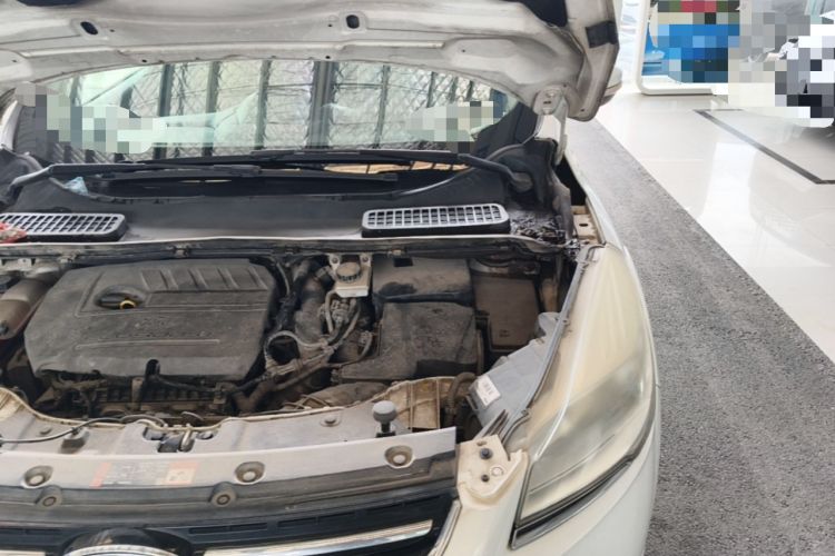 Used Ford Kuga 2015 1.5L GTDi Two-Wheel-Drive Comfort Model Engine Bay Left