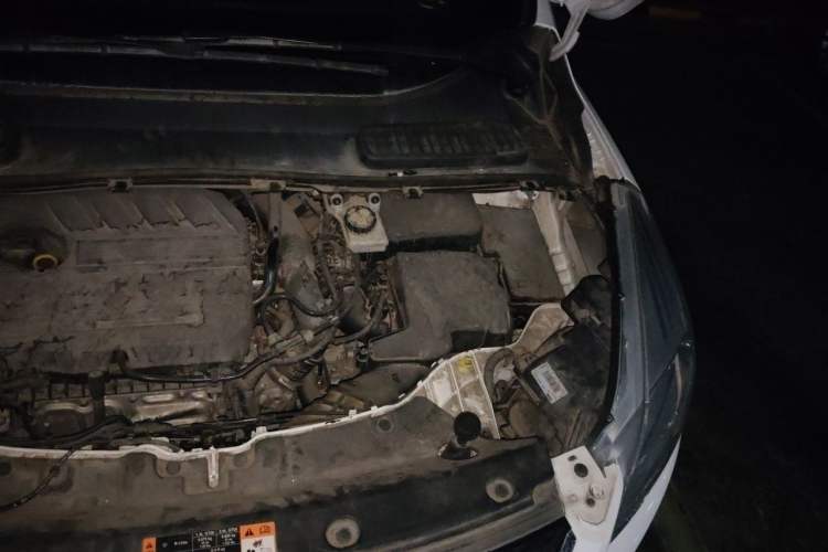 Used Ford Kuga 2015 1.5L GTDi Two-Wheel Drive Fashion Edition Engine Bay Left