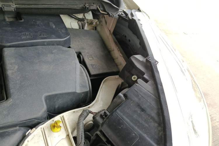 Used Ford Kuga 2015 1.5L GTDi Two-Wheel Drive Fashion Edition Engine Bay Left