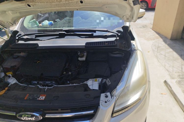 Used Ford Kuga 2015 1.5L GTDi Four-Wheel-Drive Elite Model Engine Bay Left