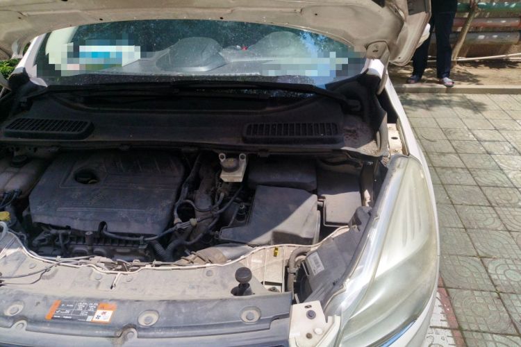 Used Ford Kuga 2015 1.5L GTDi Two-Wheel Drive Fashion Edition Engine Bay Left