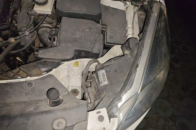Used Ford Kuga 2015 1.5L GTDi Four-Wheel-Drive Elite Model Engine Bay Left