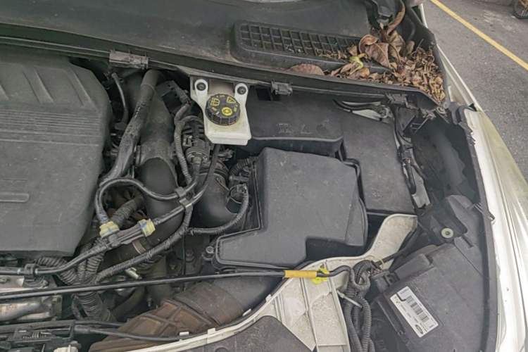 Used Ford Kuga 2015 1.5L GTDi Two-Wheel-Drive Comfort Model Engine Bay Left