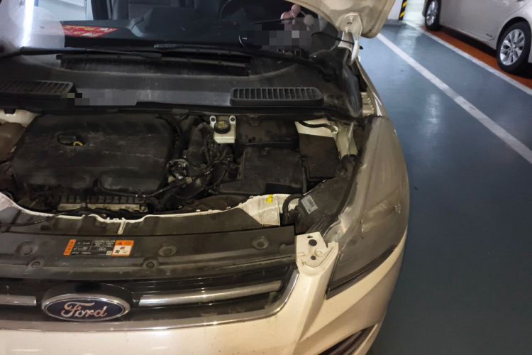 Used Ford Kuga 2015 1.5L GTDi Four-Wheel-Drive Elite Model Engine Bay Left