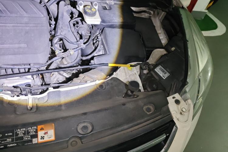 Used Ford Kuga 2015 1.5L GTDi Two-Wheel Drive Fashion Edition Engine Bay Left