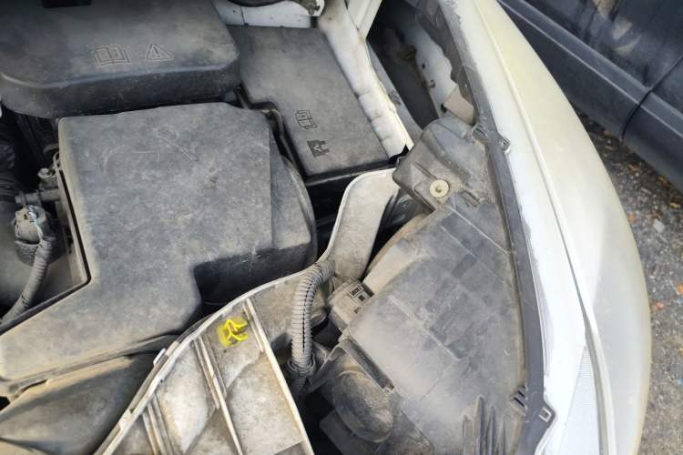 Used Ford Kuga 2015 1.5L GTDi Two-Wheel Drive Fashion Edition Engine Bay Left