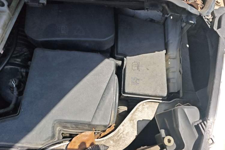 Used Ford Kuga 2015 1.5L GTDi Two-Wheel-Drive Comfort Model Engine Bay Left