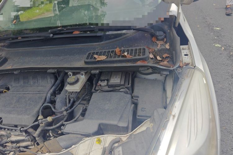 Used Ford Kuga 2015 1.5L GTDi Four-Wheel-Drive Elite Model Engine Bay Left