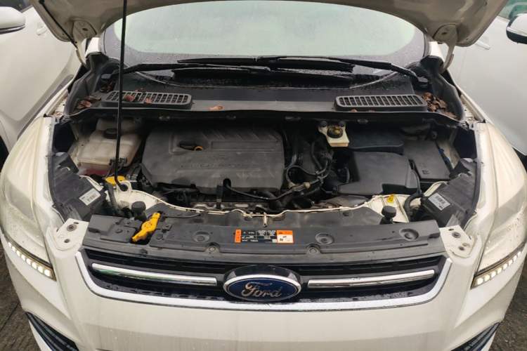 Used Ford Kuga 2015 1.5L GTDi Two-Wheel-Drive Comfort Model Engine Bay