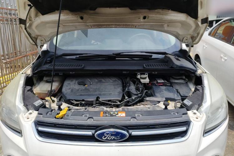 Used Ford Kuga 2015 1.5L GTDi Two-Wheel Drive Fashion Edition Engine Bay