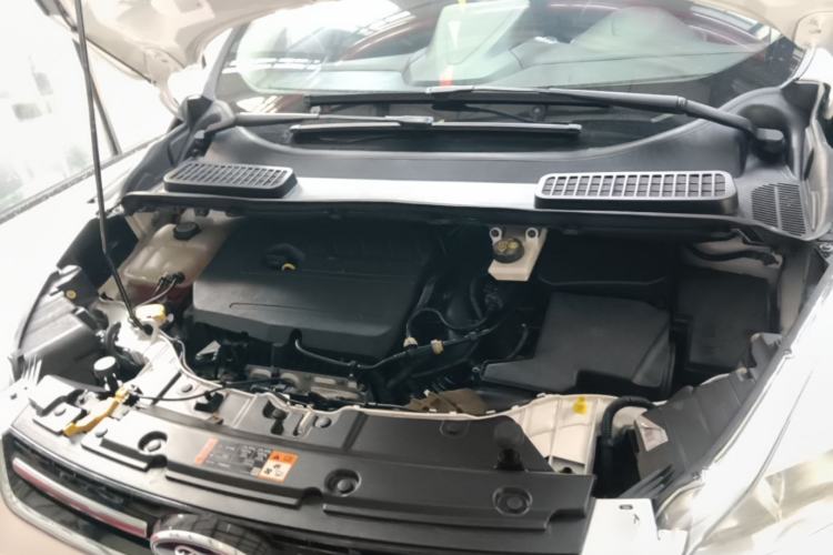 Used Ford Kuga 2015 1.5L GTDi Two-Wheel-Drive Comfort Model Engine Bay