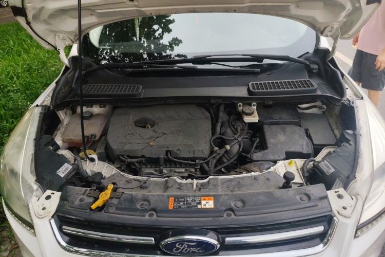 Used Ford Kuga 2015 1.5L GTDi Two-Wheel Drive Fashion Edition Engine Bay