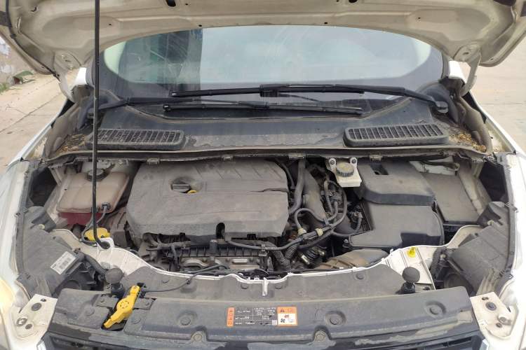 Used Ford Kuga 2015 1.5L GTDi Two-Wheel Drive Fashion Edition Engine Bay