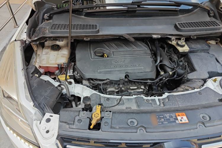 Used Ford Kuga 2015 1.5L GTDi Two-Wheel-Drive Comfort Model Engine Bay Right