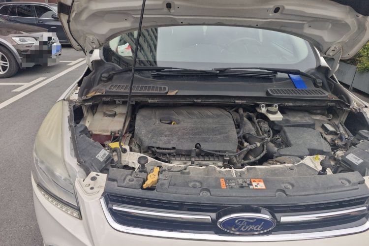 Used Ford Kuga 2015 1.5L GTDi Four-Wheel-Drive Elite Model Engine Bay Right