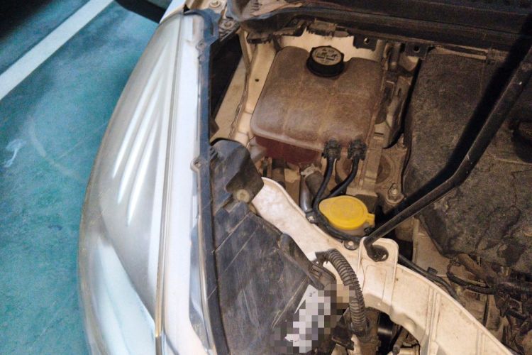 Used Ford Kuga 2015 1.5L GTDi Two-Wheel Drive Fashion Edition Engine Bay Right