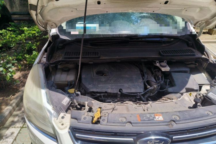 Used Ford Kuga 2015 1.5L GTDi Two-Wheel Drive Fashion Edition Engine Bay Right