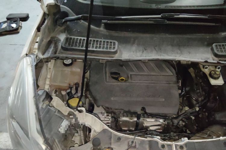 Used Ford Kuga 2015 1.5L GTDi Two-Wheel Drive Fashion Edition Engine Bay Right