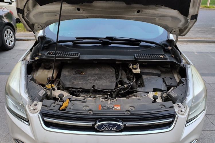 Used Ford Kuga 2015 1.5L GTDi Two-Wheel Drive Fashion Edition Engine Bay